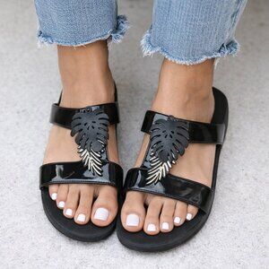 Fitflop Womens Sz 10 Lottie Jungle Leaf Patent Leather Slide Comfort Sandals